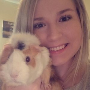 Meet your Posher, Holly